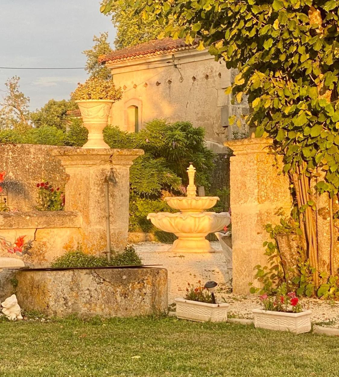 Le Grand Berger Chambres D'Hotes Angeac-Charente エクステリア 写真