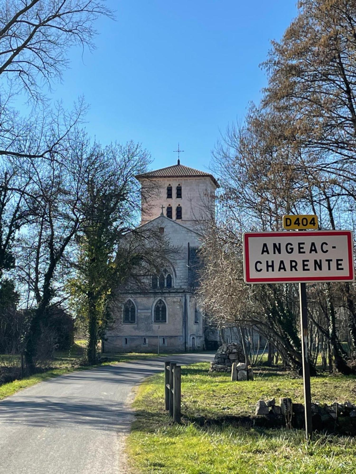 Le Grand Berger Chambres D'Hotes Angeac-Charente エクステリア 写真